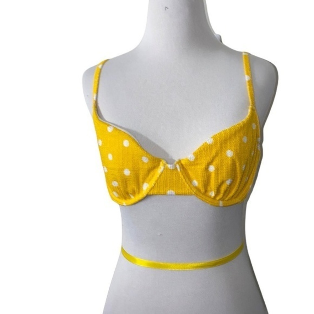 5/$30 🎈 Out from under by urban outfitters‎ large yellow polka dot bikini top